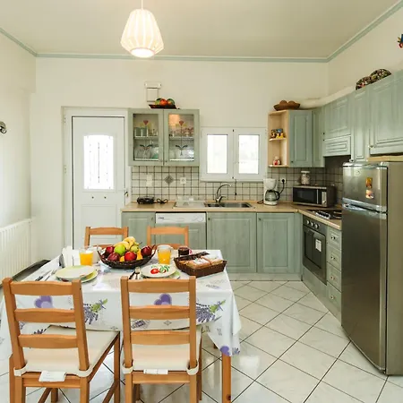 Irene, Lindos 10 Minutes, 4 Minutes Appartement *