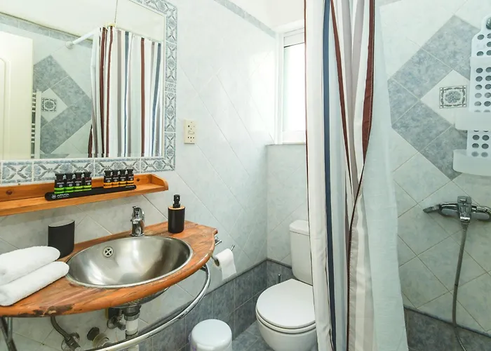 Apartman Irene, Lindos 10 Minutes, 4 Minutes